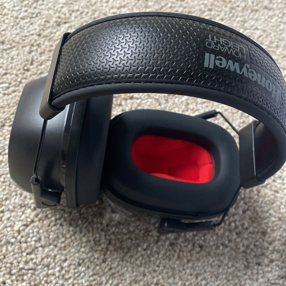 Black Head Earmuff